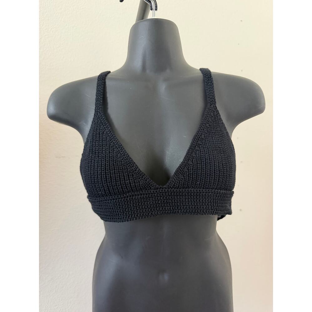 New NWT Olivaceous crochet knit crop top size medium - Picture 2 of 4